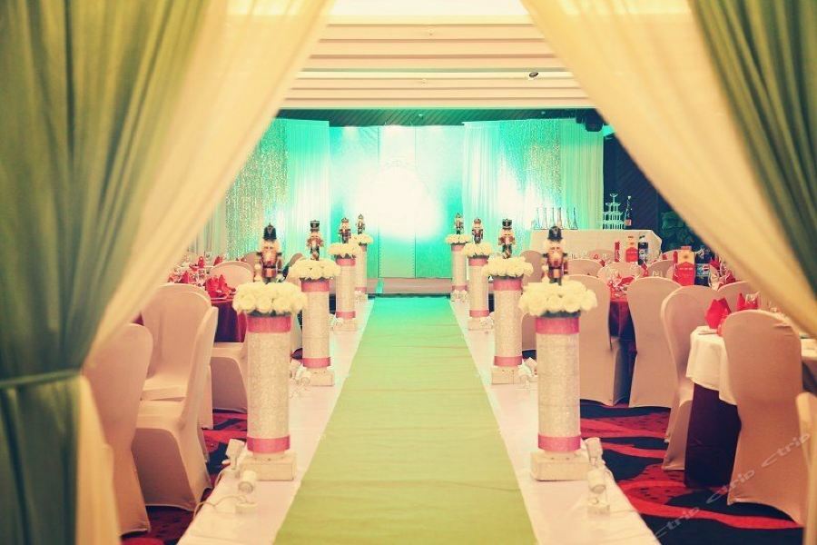 Chengdu Liwan International Hotel Dış mekan fotoğraf